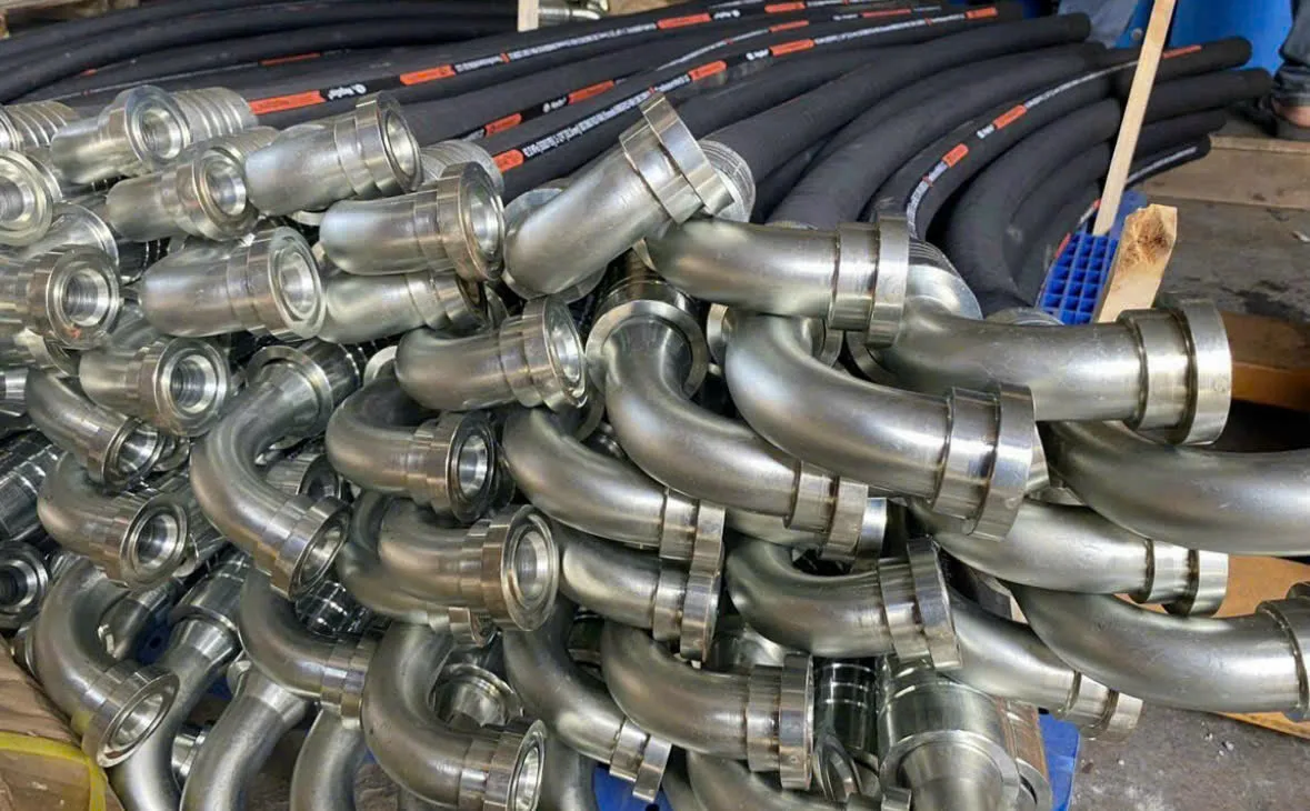 90 degree crimp hose fitting